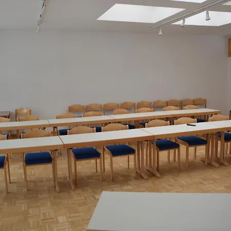 Jugendherberge Bad Gastein 호스텔 *